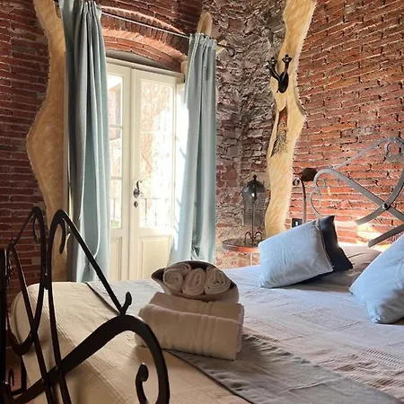 فندق مبيت وإفطار Corte Dei Folletti 3*