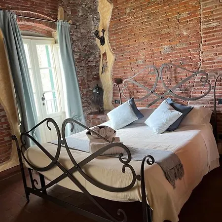 Corte Dei Folletti Oda ve Kahvaltı 3*